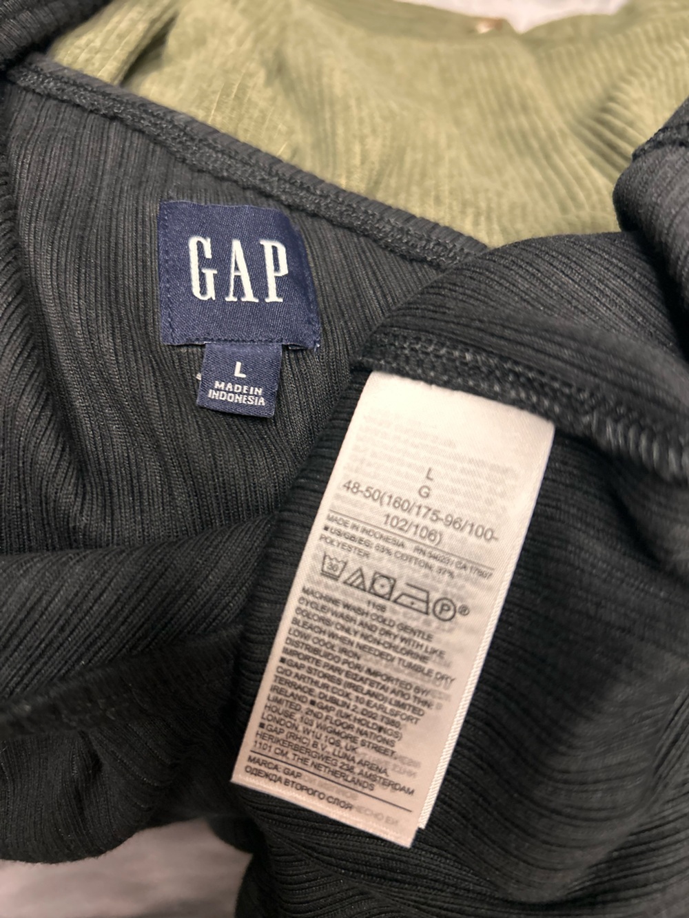 GAP Black One-Shoulder Ribbed Midi Dress - Picture 6 of 6